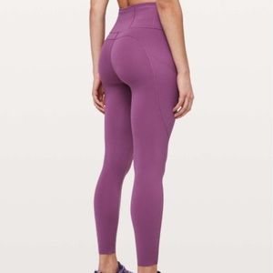 SALE Like New Fast and Free Lululemon Leggings with pockets !!